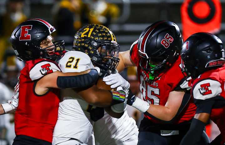 Easton football celebrates senior night with narrow victory over Freedom