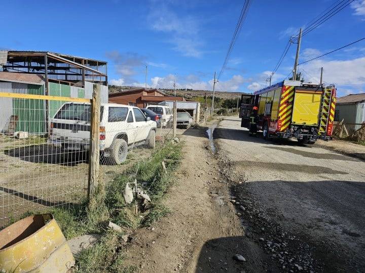Conductor choca medidor de gas y se da a la fuga en Punta Arenas