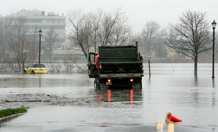 Nor'easter with rain, tropical wind to hit southern New England, Atlantic coast