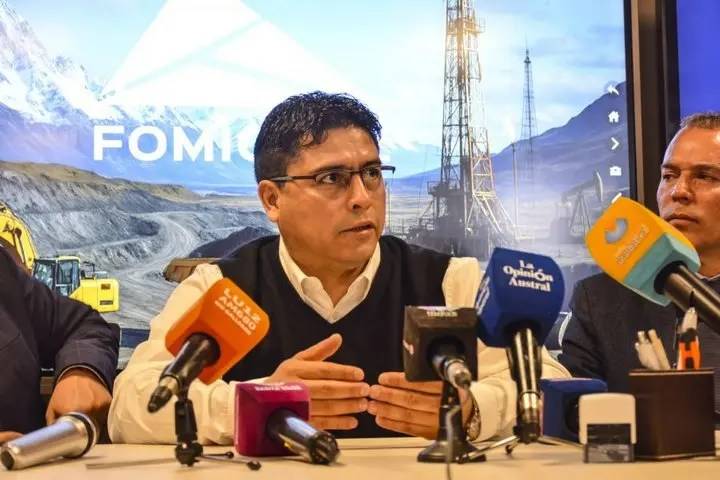 Claudio Vidal: “La actividad petrolera es clave en la provincia de Santa Cruz”
