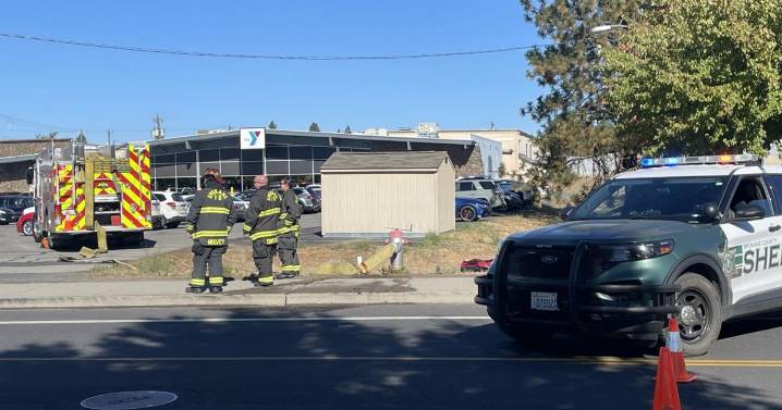 Vehicle crash causes gas line rupture in Moran Prairie