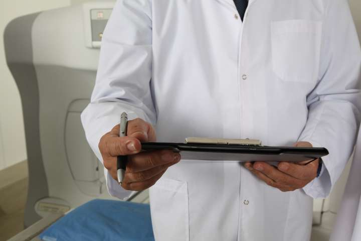¿Tienen los médicos motivos para festejar su día?