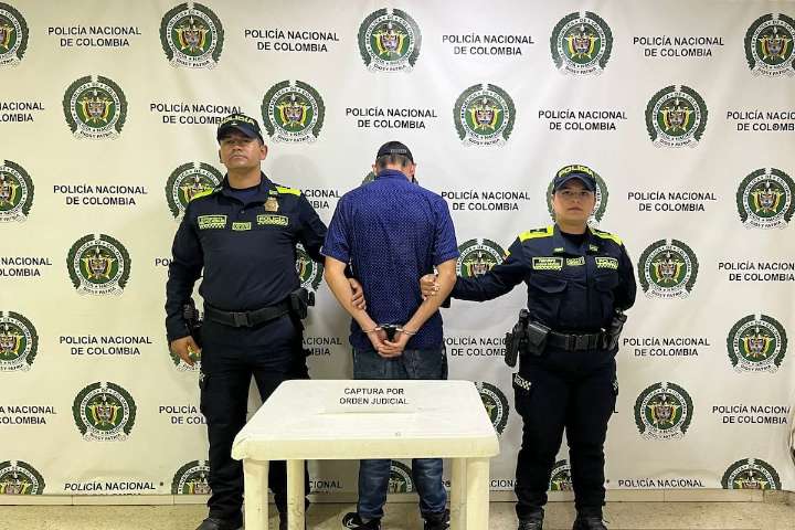 “La mordió, la pateó y la tiró al suelo”: hombre agredió salvajemente a su pareja en Santander