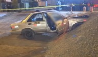 Atacan a taxista y se estrella con montículo de tierra en Los Olivos