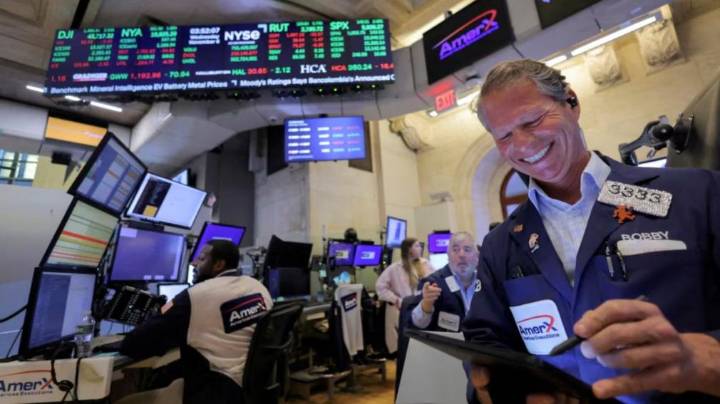 Leve mejora para acciones y caída para los bonos argentinos en Wall Street