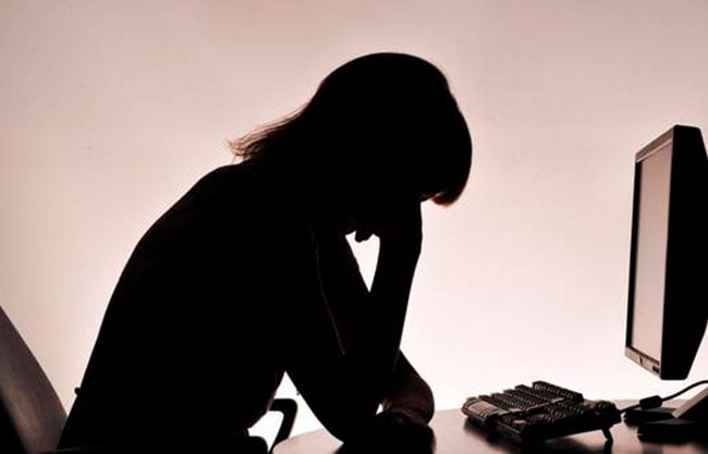 Deben implementar campañas para prevenir, sancionar y erradicar acoso laboral: UDC