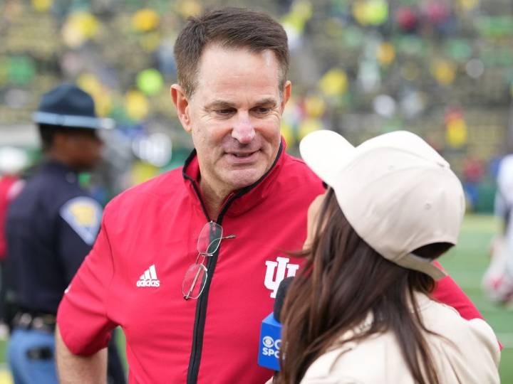 Indiana gives coach Curt Cignetti new $92.8 million contract