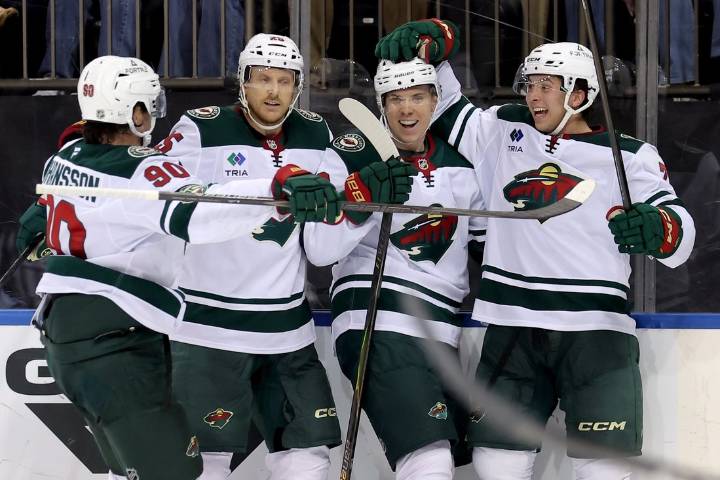 Deadspin | NHL roundup: Hurricanes, last unbeaten team, fall in Vegas