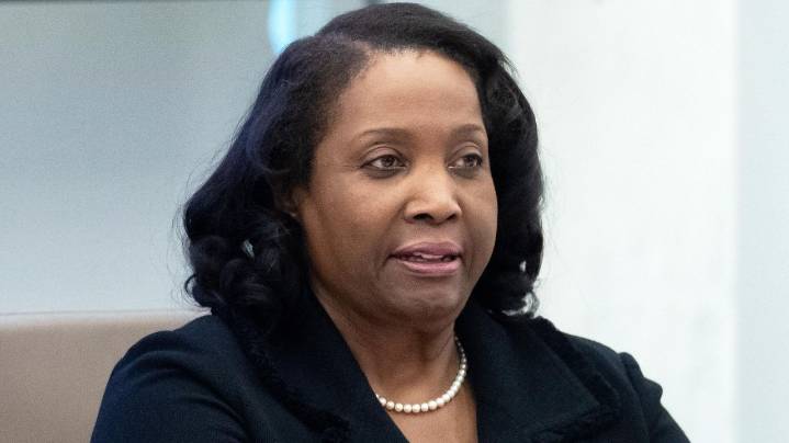 Supreme Court lets Lisa Cook remain as a Federal Reserve governor for now