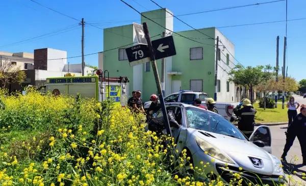 La Plata: fuga "descontrolada" en un camión robado y un choque que casi termina en tragedia