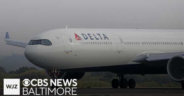 Investigation underway after 2 Delta planes collide on taxiway of LaGuardia Airport