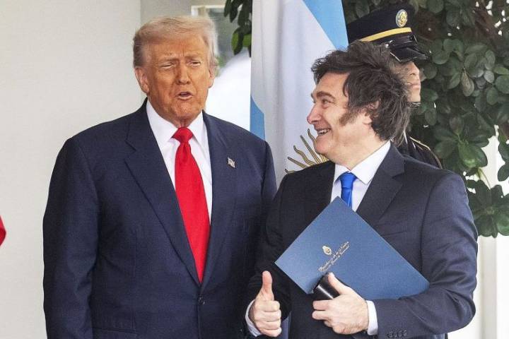 Milei oficia de vocero de Trump y reitera que "si el país vuelve al populismo, EE. UU. dejará de apoyarnos"