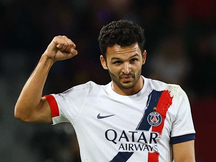 PSG beat Barcelona for winning start to Champions League defence