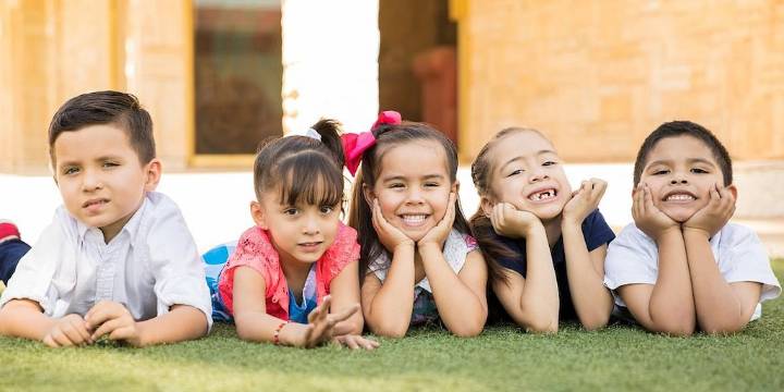 Comer en exceso es una señal de problemas tempranos de salud mental entre las niñas en edad preescolar