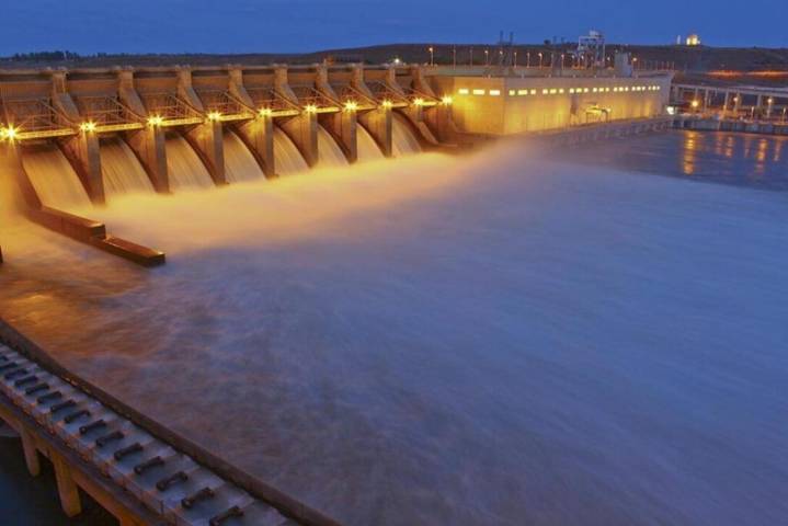 Renewed legal battle ramps up over Columbia Basin dams and salmon