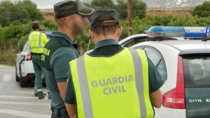 Un viaje rocambolesco: van al País Vasco en coche compartido y la Guardia Civil les acaba persiguiendo