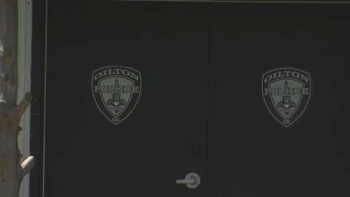 Oilton police chief fired