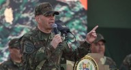 Militares venezolanos impedirán instalación de un gobierno "arrodillado" a Estados Unidos 