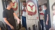 Madre enfrenta a dueños de restaurante chino por maltrato a su hijo en Nogales (VIDEO)
