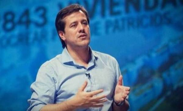 Recalde lanzó duras críticas: “Cada 6 meses tiene que rogar un salvataje"
