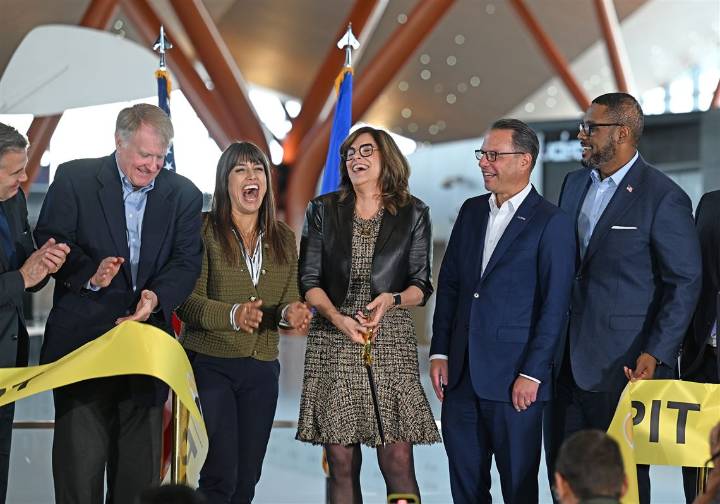 Pittsburgh International Airport new terminal ribbon-cutting brings bipartisan celebration