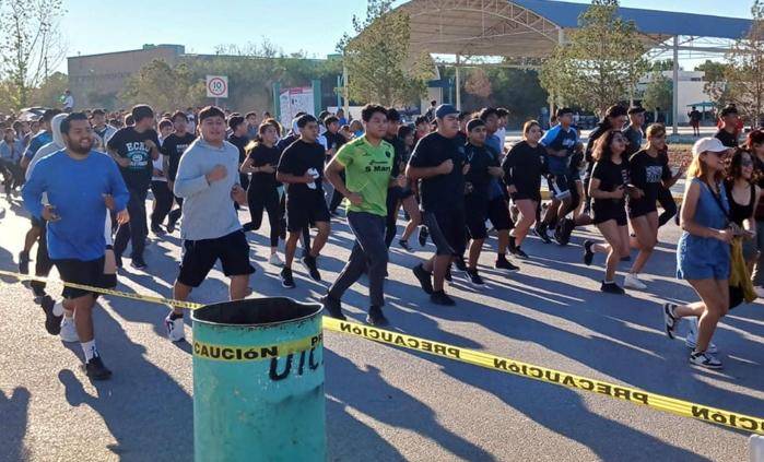 Con causa y récord: UTCJ celebra su Carrera de Novatos
