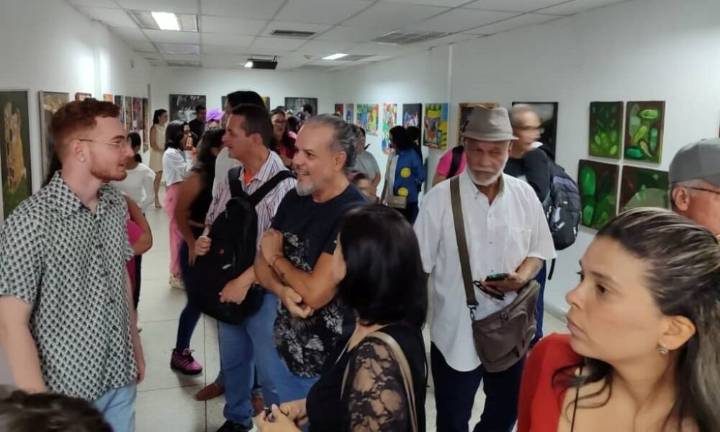 DCC-UC invita a participar en Salón Virtual de Pintura Universitaria Elsa Gramcko y Salón de Nacimientos UC 2025