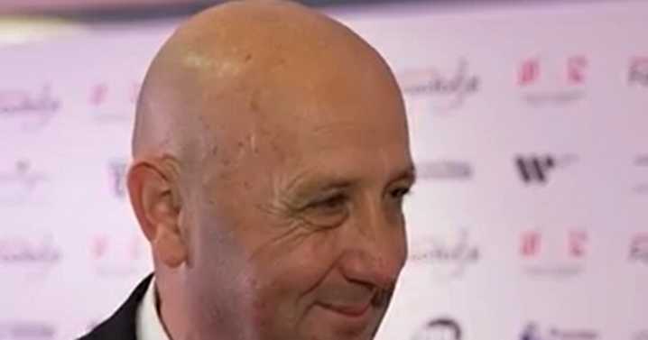 Gary McAllister grins at Steven Gerrard Rangers manager return question amid swirls of Ibrox reunion