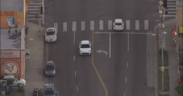 Los Angeles police in pursuit of carjacking suspect in South LA