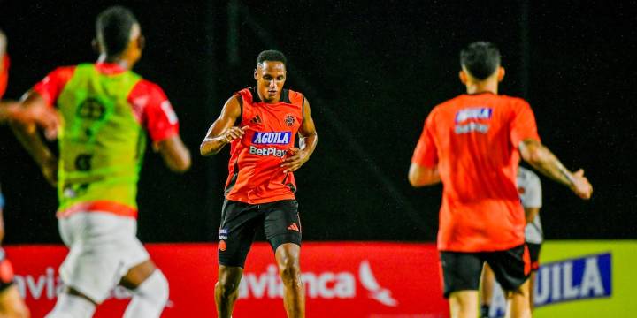 Yerry Mina encienda las alarmas en la selección Colombia: así fue la lesión que lo bajaría de la convocatoria para amistosos de octubre