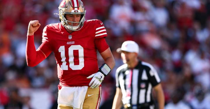 Mac Jones is off the injury report; Another receiver is a DNP