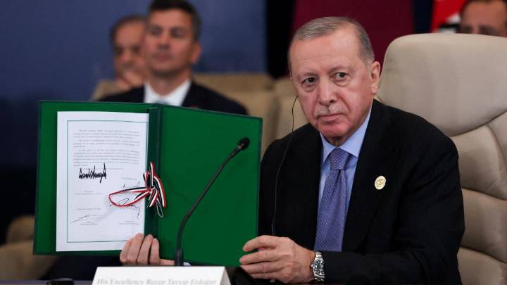 Erdogan vetó la presencia de Netanyahu en la cumbre de Sharm el Sheij