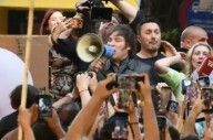 Milei lanza una encuesta en redes y acusa al kirchnerismo de "robar, violar y matar"