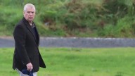 "Un grano de pimienta al año" es el alquiler que el príncipe Andrés paga al erario público por su mansión, según 'The Times'