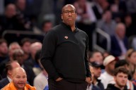 Knicks’ Mike Brown utilizes bench in full force in season opener