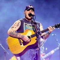 Country music star clashes with Trump govt over immigration raids