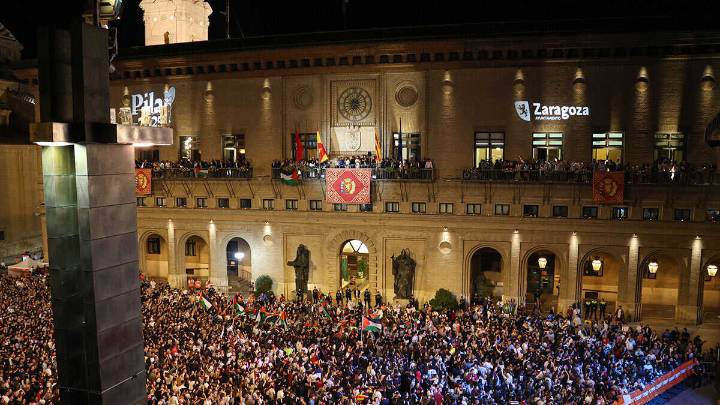 La alegría estalla en Zaragoza con un grito al unísono: ¡Viva la Virgen del Pilar"