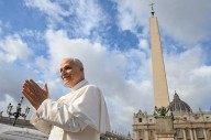 El papa visitará la Mezquita Azul y el lugar de la explosión en Beirut en su primer viaje