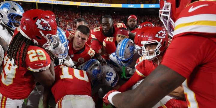 El gesto de un jugador a una estrella de la NFL que desató una batalla campal: “Lo que hizo es imperdonable”