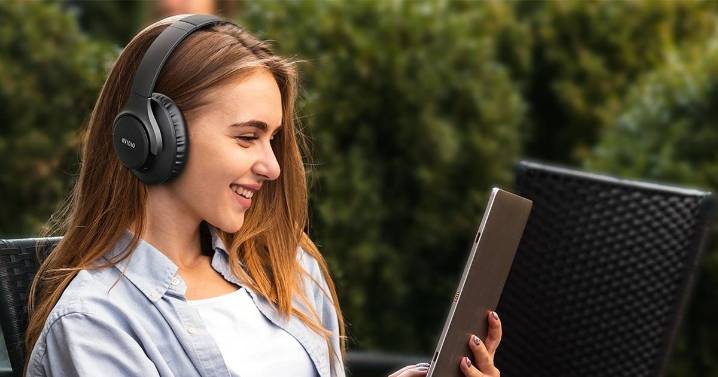'Unbelievably good' headphones that 'sound better' than Bose and Sony down to £17