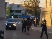 Persecución en CDMX: Indigente quita arma de cargo a mujer policía y corre