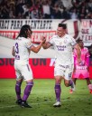 Universitario goleó a Juan Pablo II por 3-0 y avanza firme a lograr el Tricampeonato