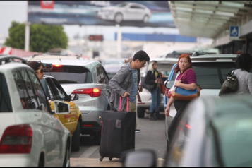 Avala jueza operación de Uber en aeropuertos