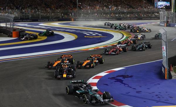 Russell gana el Gran Premio de Singapur y McLaren se adjudica el título de constructores