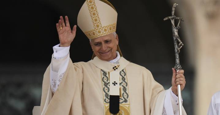El Paso bishop brings Pope Leo XIV desperate letters from migrants in crosshairs of US crackdown