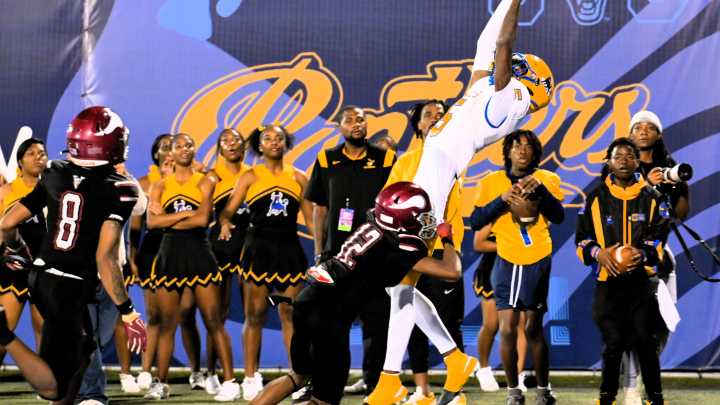 Which Florida football teams have clinched district championships?
