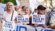 Jubilados volvieron a manifestarse frente al Congreso contra el ajuste de Javier Milei