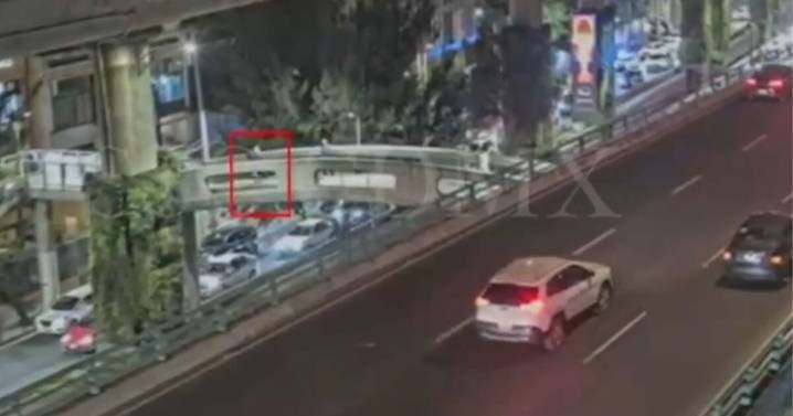 Asaltos en Periférico Sur: Captan en VIDEO a rata tras atracar auto de lujo y robar dólares