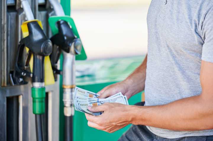 Average LACo Gas Price Continues to Drop