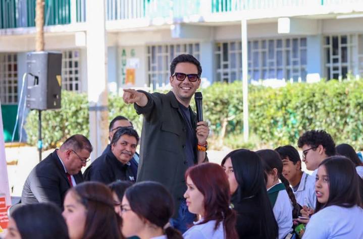 Promueve Rodrigo Reyes cultura de prevención entre alumnos de Cobaez